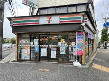 セブンイレブン目黒八雲５丁目店／徒歩6分・約441m