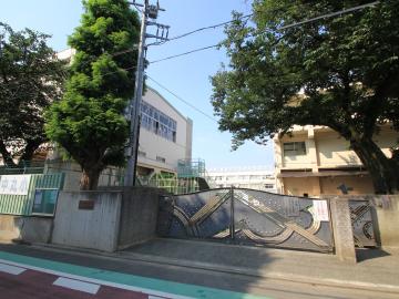 世田谷区立中丸小学校／徒歩4分・約280m