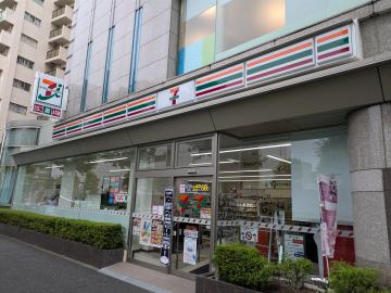 セブンイレブン目黒３丁目店／徒歩8分・約600m