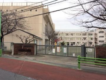 世田谷区立玉堤小学校／徒歩10分・約794m