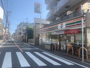 セブンイレブン都立大学駅南店／徒歩4分・約270m