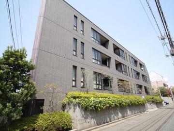 外観／お洒落なタイル張りの外観は高級感がございます。