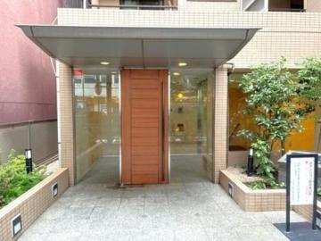 エントランス／エントランスなどの共有部分はキレイに清掃されております。(2026年4月)