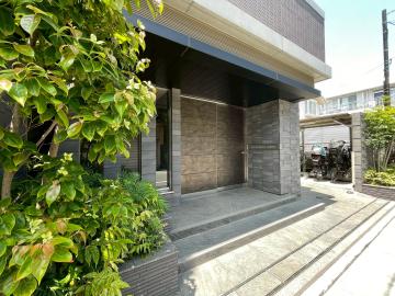 エントランス エントランス