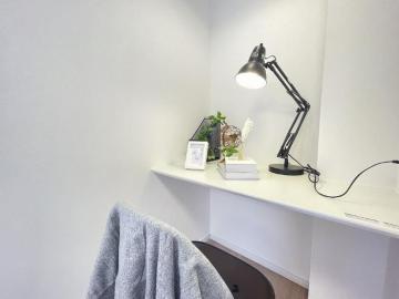 居室／デスクカウンター